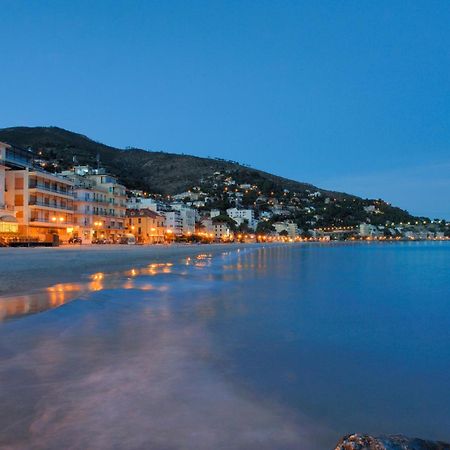 Hotel Lido Alassio Dış mekan fotoğraf