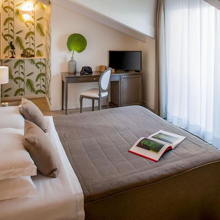Hotel Lido Alassio Dış mekan fotoğraf
