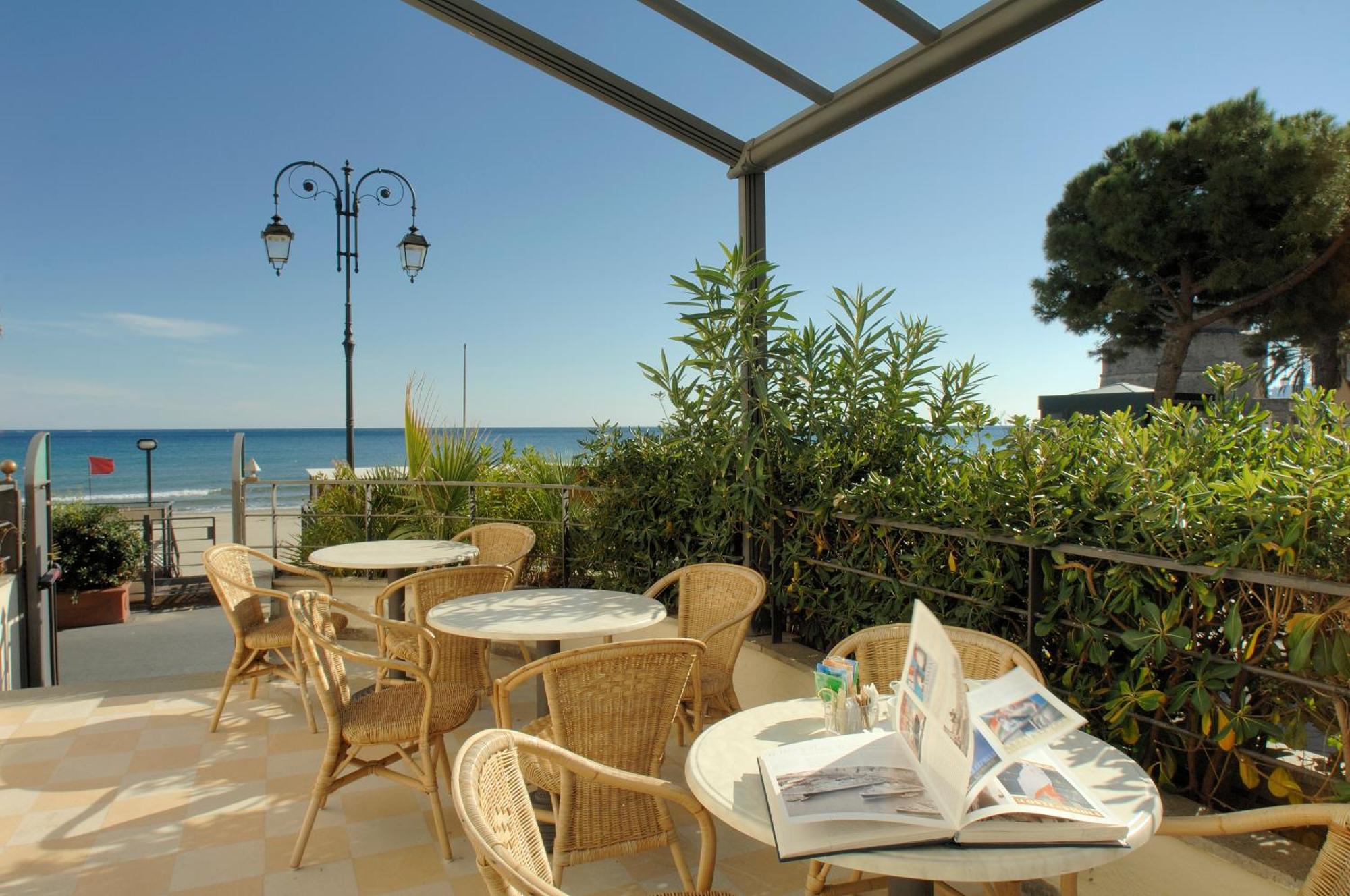 Hotel Lido Alassio Dış mekan fotoğraf